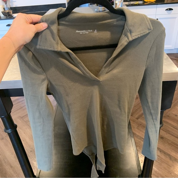 Abercrombie Olive Green Long-Sleeve Collar Bodysuit - Picture 6 of 9